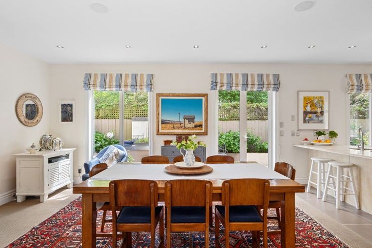 Photo of property in 101 Aikmans Road, Merivale, Christchurch, 8014