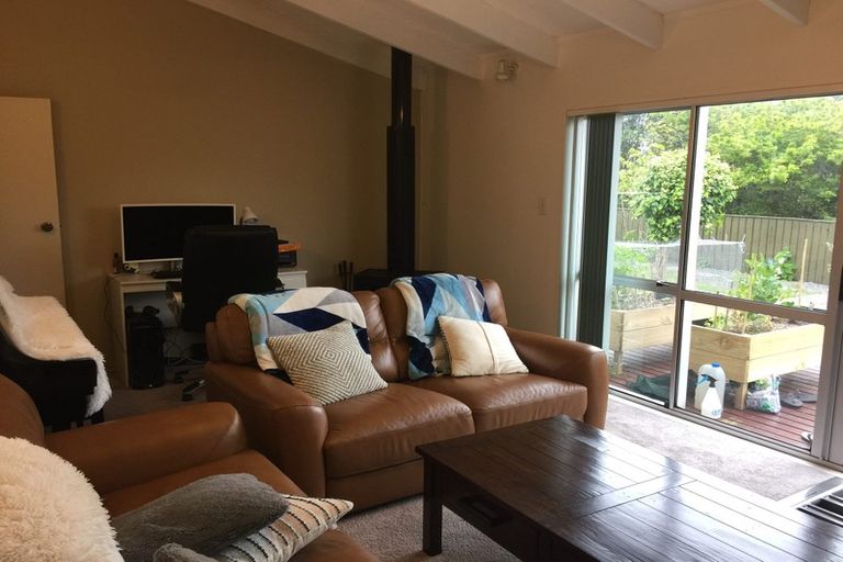 Photo of property in 6 Mclintock Street, Johnsonville, Wellington, 6037