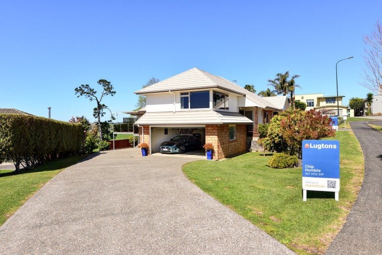 Photo of property in 21 Highgrove Drive, Grandview Heights, Hamilton, 3200