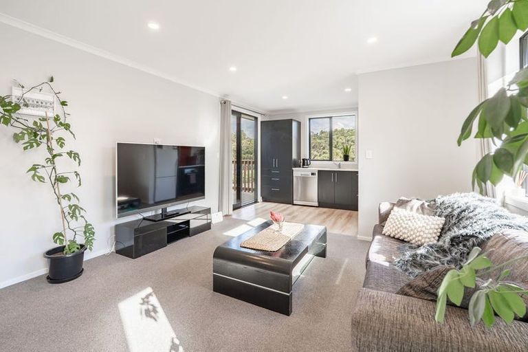 Photo of property in 4 Hauruia Way, Pyes Pa, Tauranga, 3112