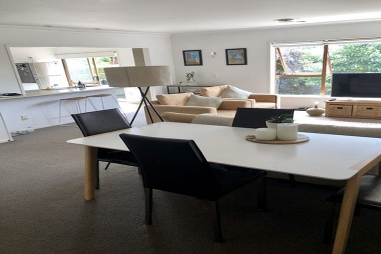 Photo of property in 2/32 Merani Street, Narrow Neck, Auckland, 0622