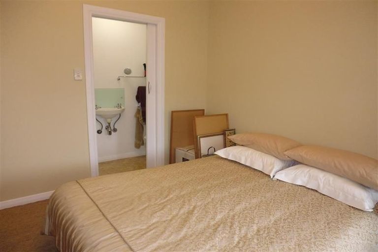 Photo of property in 8 Watson Street, Te Aro, Wellington, 6011