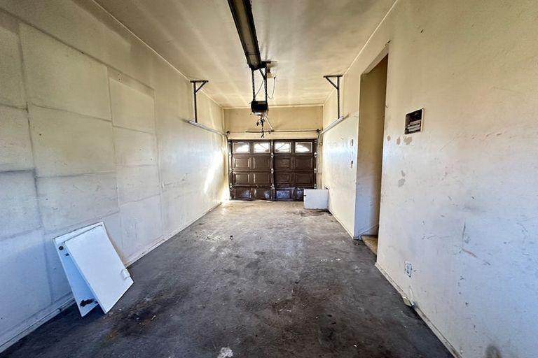 Photo of property in 18 Phoenix Place, Papatoetoe, Auckland, 2025