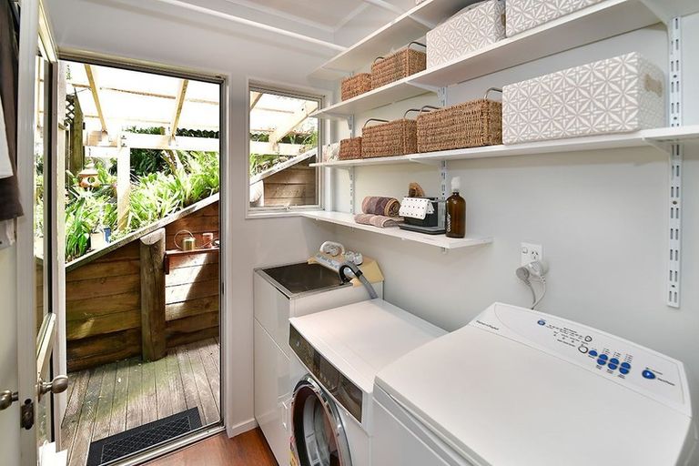 Photo of property in 23a Penguin Drive, Murrays Bay, Auckland, 0630