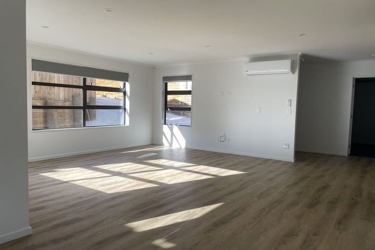 Photo of property in 56 Alberta Street, Point Chevalier, Auckland, 1022