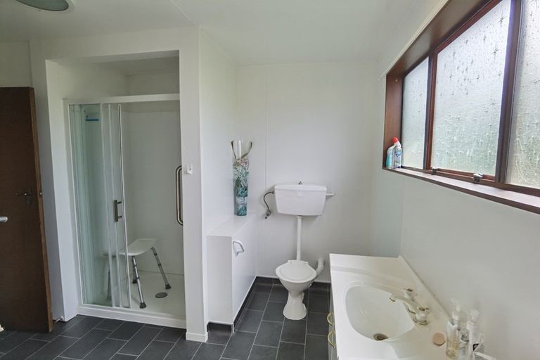 Photo of property in 5 Howitt Place, Hokitika, 7810