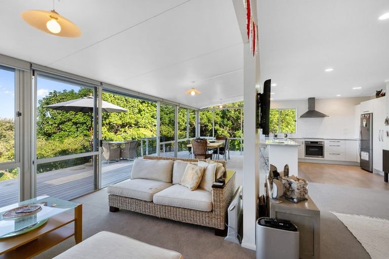 Photo of property in 27 Cotterell Street, Leigh, 0985