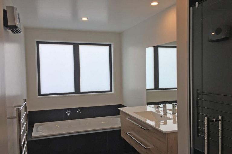 Photo of property in 4 Teal Place, Lake Hawea, Wanaka, 9382