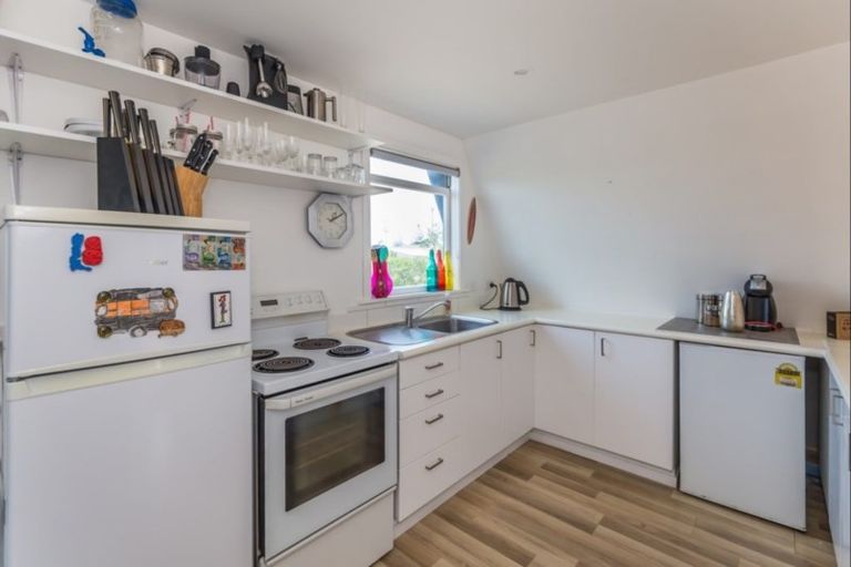 Photo of property in 56 Koputara Road, Himatangi Beach, Foxton, 4891