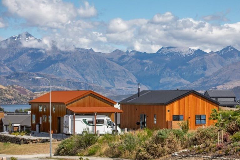 Photo of property in 212 Aubrey Road, Wanaka, 9305