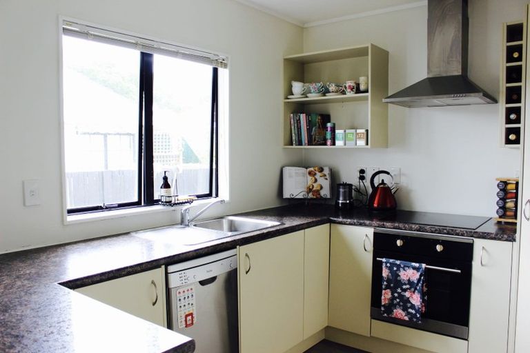 Photo of property in 8c Weiti Road, Orewa, 0931