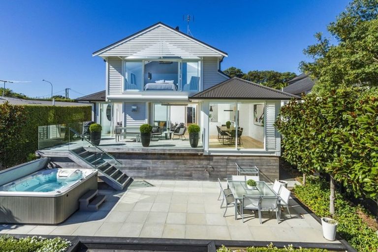 Photo of property in 12 Kitchener Road, Takapuna, Auckland, 0622