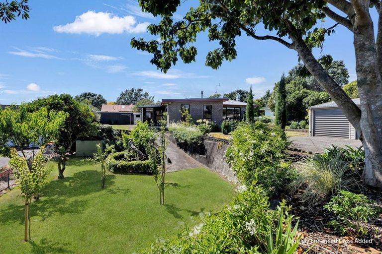 Photo of property in 20 Whakapaki Street, Urenui, 4375