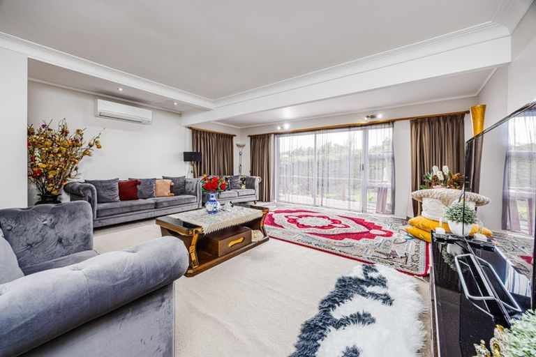 Photo of property in 10 Albertson Place, Manurewa, Auckland, 2102