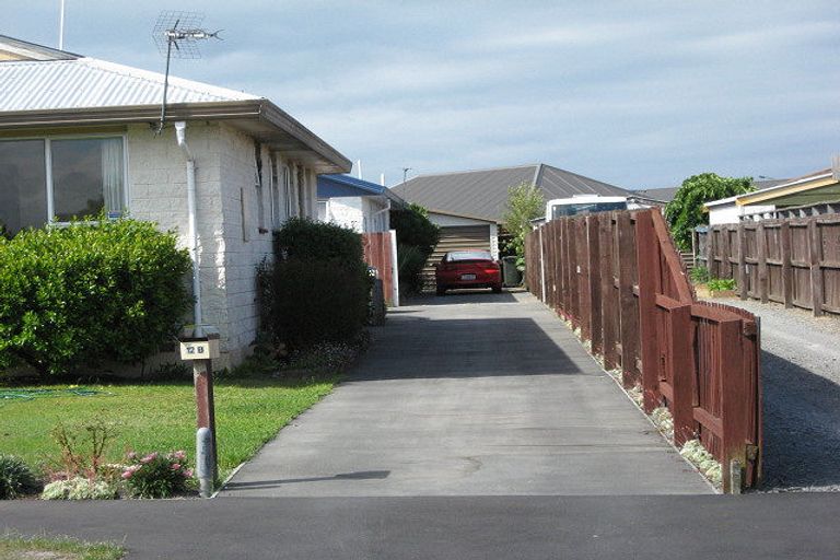Photo of property in 2/12 Tamarisk Place, Parklands, Christchurch, 8083