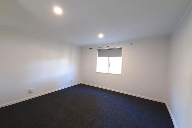 Photo of property in 24 Inglis Street, Birkenhead, Auckland, 0626