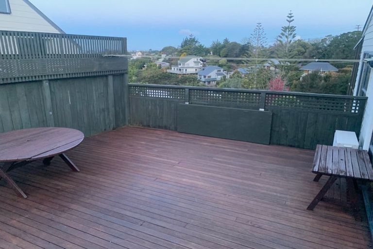 Photo of property in 1/165 Oaktree Avenue, Browns Bay, Auckland, 0630