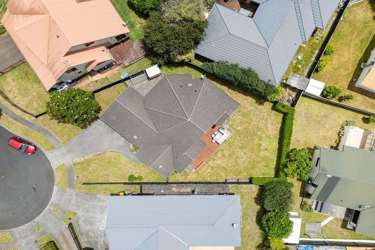 Photo of property in 13 Mangakoea Place, St Andrews, Hamilton, 3200