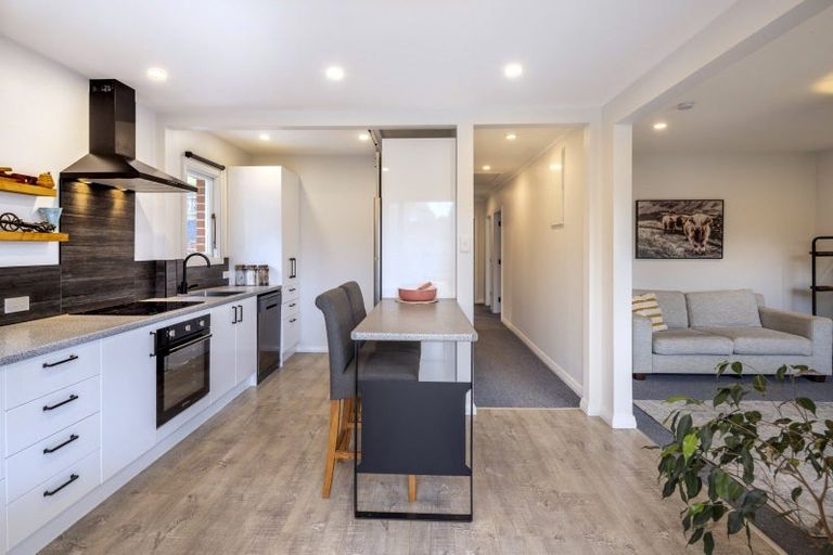 Photo of property in 28 Waldron Crescent, Green Island, Dunedin, 9018