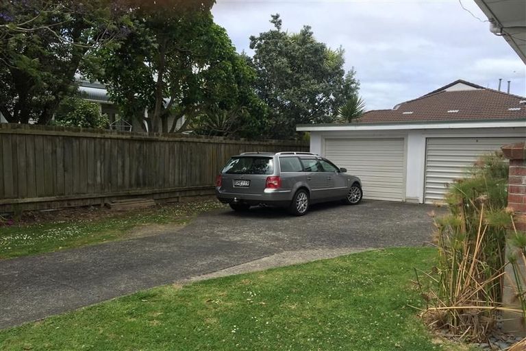 Photo of property in 2/53 Church Street, Northcote Point, Auckland, 0627