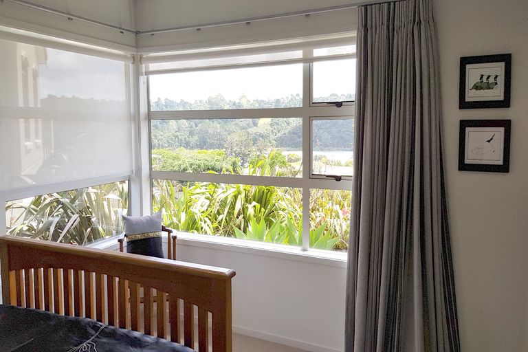 Photo of property in 215d Schnapper Rock Road, Schnapper Rock, Auckland, 0632