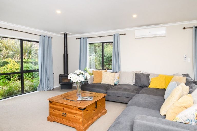 Photo of property in 21 Moonshine Valley Road, Aokautere, Palmerston North, 4471