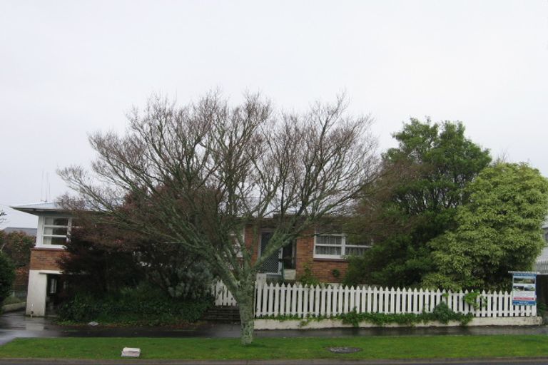 Photo of property in 104 Beerescourt Road, Beerescourt, Hamilton, 3200