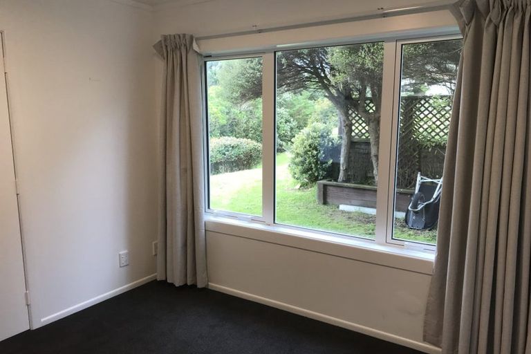 Photo of property in 27 Thornley Street, Titahi Bay, Porirua, 5022