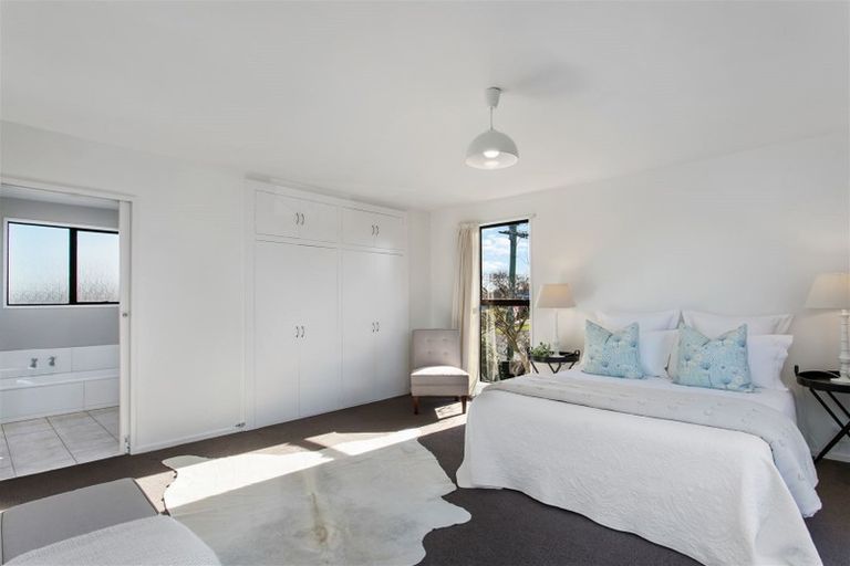 Photo of property in 2/108 Condell Avenue, Papanui, Christchurch, 8053