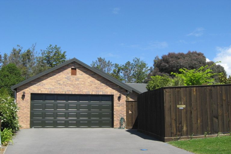 Photo of property in 21 The Stables, Woodend, 7610