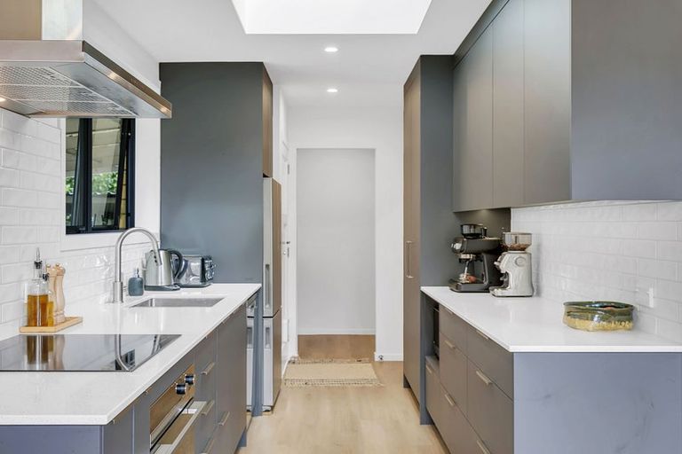 Photo of property in 8 Kentucky Street, Totara Park, Upper Hutt, 5018