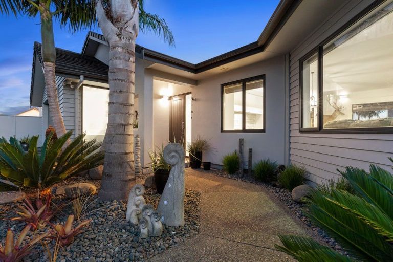 Photo of property in 43 Oceania Sands Way, Papamoa Beach, Papamoa, 3118