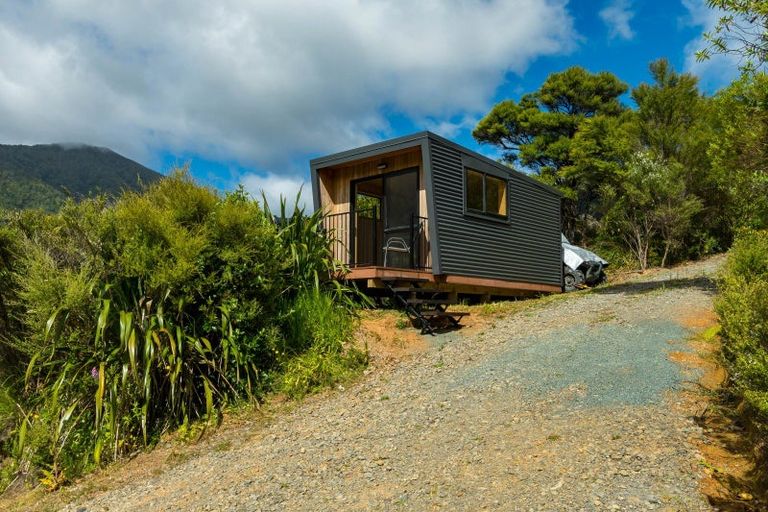 Photo of property in 55 Hope Drive, Okiwi Bay, 7193