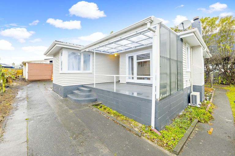 Photo of property in 16 Noel Burnside Road, Wiri, Auckland, 2025