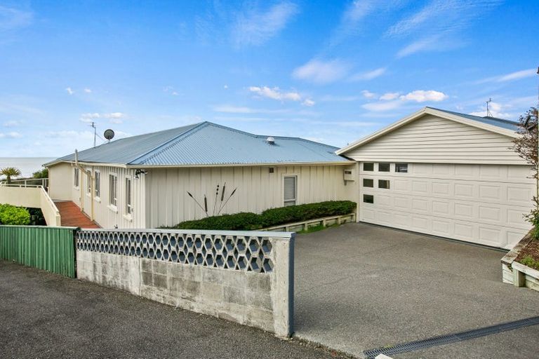 Photo of property in 21b Hamblyn Street, Strandon, New Plymouth, 4312