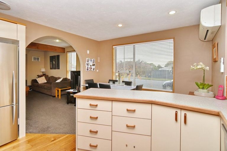 Photo of property in 50 Solomon Avenue, Redwood, Christchurch, 8051