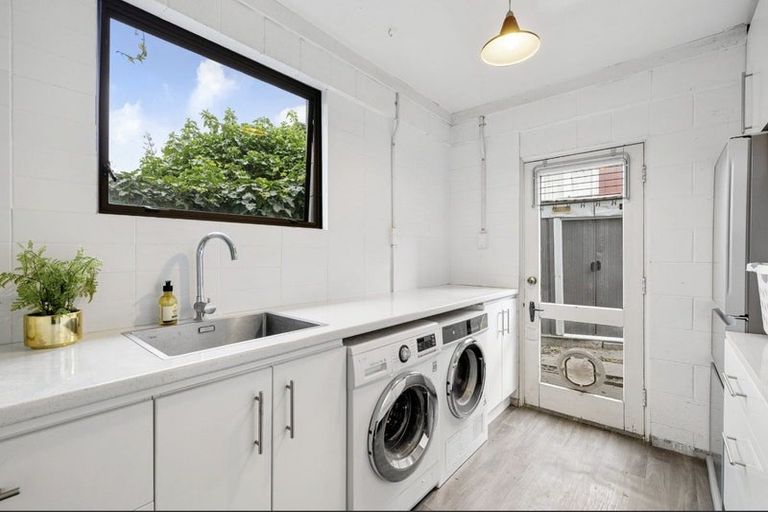Photo of property in 117c Waimairi Road, Ilam, Christchurch, 8041