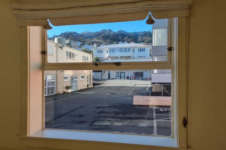 Photo of property in 5/37 Majoribanks Street, Mount Victoria, Wellington, 6011