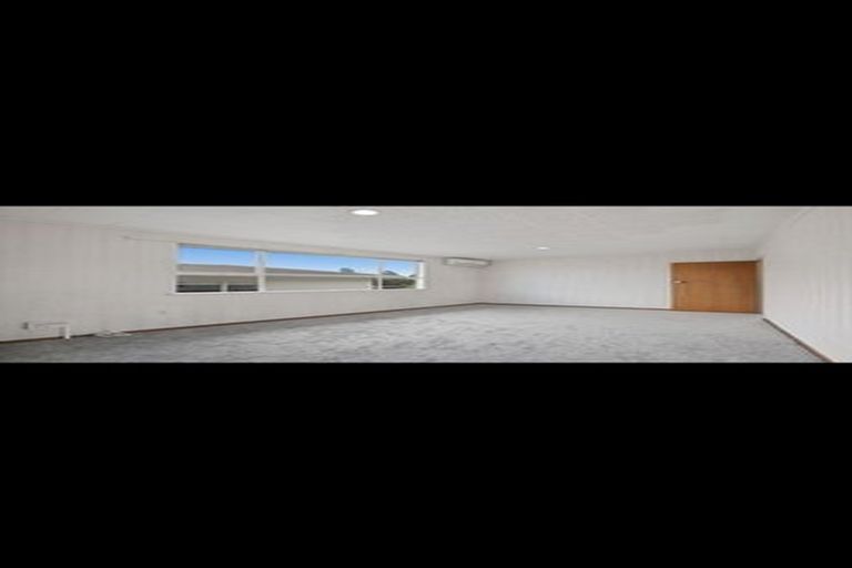 Photo of property in 14 Huatoki Street, Vogeltown, New Plymouth, 4310