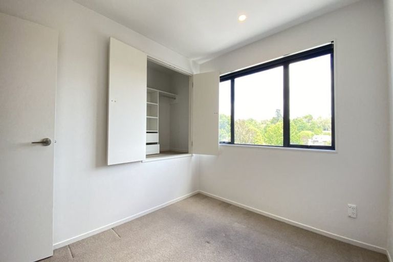 Photo of property in Rf202b, 24/18 Hewlett Road, Massey, Auckland, 0614