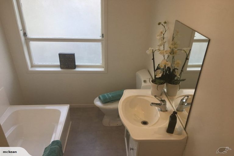 Photo of property in 46 Tairere Crescent, Rosehill, Papakura, 2113