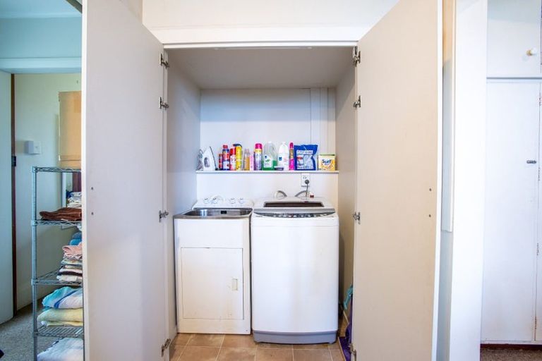 Photo of property in 13 Seddon Street, Dannevirke, 4930