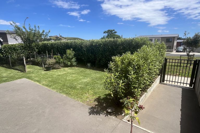 Photo of property in 114-118 Banks Street, Marfell, New Plymouth, 4310