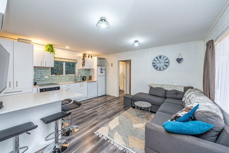 Photo of property in 51 Hussey Street, Waverley, 4510