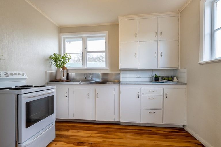 Photo of property in 10 Elizabeth Street, Cambridge, 3434