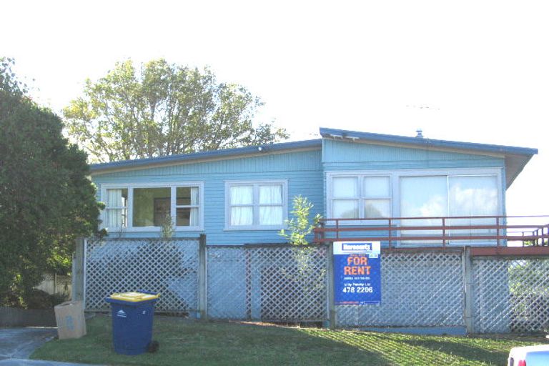 Photo of property in 57 Knights Road, Rothesay Bay, Auckland, 0630