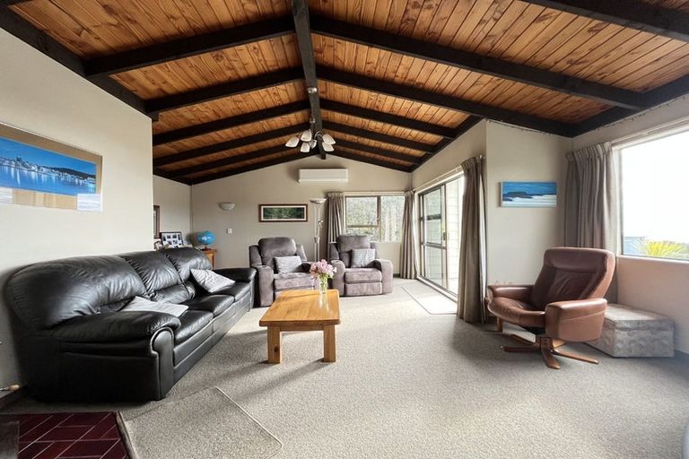 Photo of property in 5 Paua Place, Camborne, Porirua, 5026