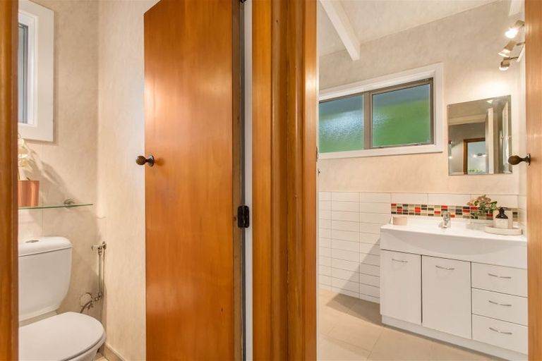 Photo of property in 130 Condell Avenue, Papanui, Christchurch, 8053