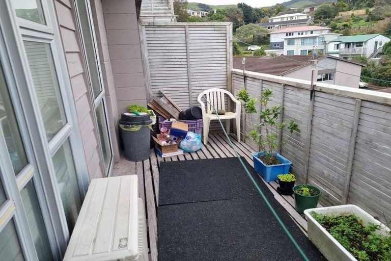 Photo of property in 126 Redwood Avenue, Tawa, Wellington, 5028