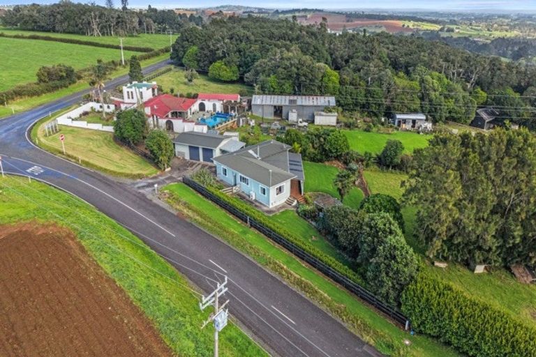 Photo of property in 444 Hillview Road, Bombay, 2675